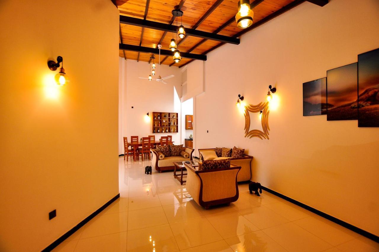 Sachinro Hotel Mirissa Exterior foto
