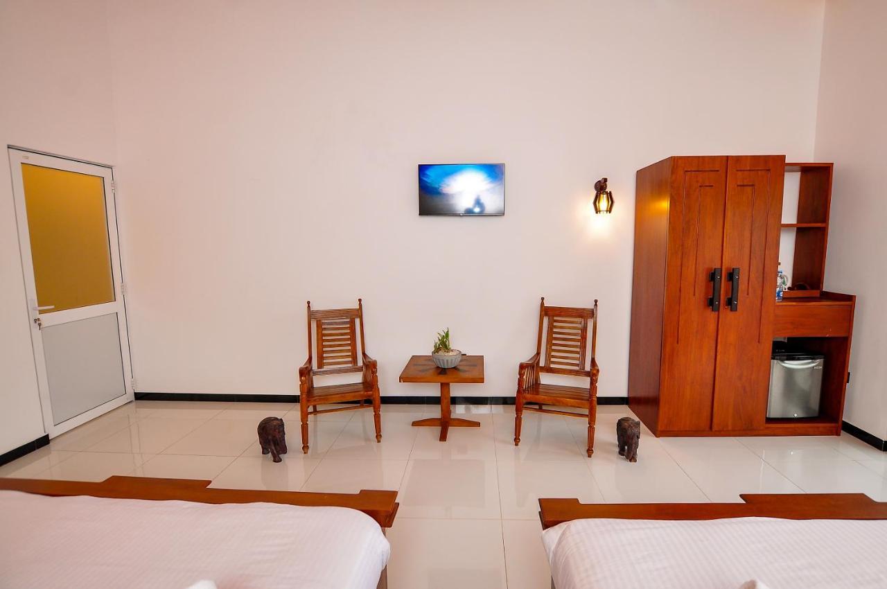 Sachinro Hotel Mirissa Exterior foto